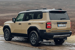Toyota Land Cruiser 250 First Edition 250 First Edition Todo terreno Amarillo Tottori con Techo Gris Claro Exterior Lateral-Posterior 5 puertas