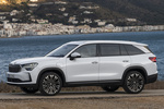 Skoda Kodiaq 1.5 TSI iV PHEV 204 CV DSG Design iV Todo terreno Blanco Luna Metalizado Exterior Frontal-Lateral 5 puertas
