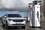 Skoda Kodiaq 1.5 TSI iV PHEV 204 CV DSG Design iV Todo terreno Blanco Luna Metalizado Exterior Toma de recarga 5 puertas