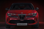 Alfa Romeo Junior Elettrica 175 kW (240 CV) Elettrica Veloce Todo terreno Rojo Brera con Techo Negro Exterior Frontal 5 puertas