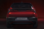 Alfa Romeo Junior Elettrica 175 kW (240 CV) Elettrica Veloce Todo terreno Rojo Brera con Techo Negro Exterior Posterior 5 puertas