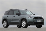 MINI MINI Countryman C Classic C Classic Todo terreno Smokey Green con Techo Negro Exterior Lateral-Frontal 5 puertas