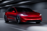 Tesla Model 3 Performance Performance Turismo Ultra Rojo Exterior Frontal-Lateral 4 puertas