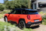 MINI Aceman Aceman SE Favoured SE Turismo Rebel Red con Techo Negro Exterior Posterior-Lateral 5 puertas