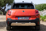 MINI Aceman Aceman SE Favoured SE Turismo Rebel Red con Techo Negro Exterior Posterior 5 puertas