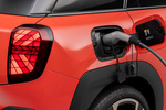 MINI Aceman Aceman SE Favoured SE Turismo Rebel Red con Techo Negro Exterior Toma de recarga 5 puertas