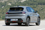 Peugeot 208 Hybrid 100 e-DCS6 GT Hybrid Turismo Gris Selenium Exterior Posterior-Lateral 5 puertas