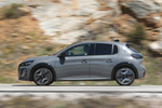 Peugeot 208 Hybrid 100 e-DCS6 GT Hybrid Turismo Gris Selenium Exterior Lateral 5 puertas