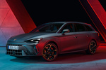 CUPRA Le&oacute;n 1.5 eTSI 110 kW (150 CV) DSG-7 Sportstourer Gama Le&oacute;n Sportstourer Turismo familiar Exterior Frontal-Lateral 5 puertas