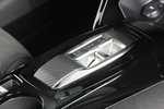 Peugeot 208 Hybrid 100 e-DCS6 GT Hybrid Turismo Interior Palanca de Cambios 5 puertas