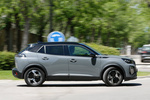 Peugeot 2008 E 115 kW (156 CV) GT E Todo terreno Gris Selenium Exterior Lateral 5 puertas