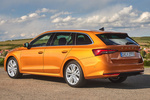 Skoda Octavia Gama Octavia Combi Design Combi Turismo familiar Naranja Phoenix Exterior Lateral-Posterior 5 puertas