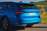 Skoda Octavia Gama Octavia Combi Sportline Combi Turismo familiar Azul Race Metalizado Exterior Pilotos 5 puertas