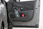 Peugeot 2008 E 115 kW (156 CV) GT E Todo terreno Interior Puerta 5 puertas