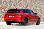 Opel Astra Electric 115 kW (156 CV) 54 kWh Sports Tourer GS Electric Sports Tourer Turismo familiar Kardio Red Exterior Posterior-Lateral 5 puertas