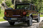 INEOS Grenadier Quartermaster Gama Grenadier Quartermaster Fieldmaster Edition Pick up Exterior Posterior-Lateral 4 puertas