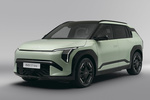 KIA EV3 Gama EV3 GT-line con Pack Luxury Todo terreno Aventurine Green Exterior Lateral-Frontal 5 puertas