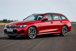 BMW Serie 3 330e Touring M Sport Turismo familiar Rojo Fire Red metalizado Exterior Frontal-Lateral 5 puertas