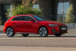 Audi A3 A3 Sportback S line Sportback Turismo Progressive Red Exterior Lateral-Frontal 5 puertas
