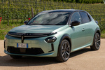 Lancia Ypsilon LX LX Turismo Verde Jade Exterior Frontal-Lateral 5 puertas