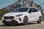 BMW Serie 1 M135 xDrive M135 xDrive Turismo Alpine White Exterior Frontal-Lateral 5 puertas