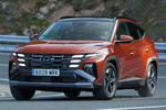 Hyundai Tucson Gama Tucson Hybrid Tecno Sky Hybrid Todo terreno Engine Red Exterior Frontal-Lateral 5 puertas