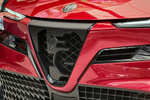 Alfa Romeo Junior Elettrica 115 kW (156 CV) 54 kWh Elettrica Speciale con Pack Sport Todo terreno Rojo Brera con Techo Negro Exterior Frontal 5 puertas