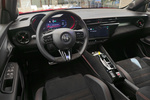 Alfa Romeo Junior Elettrica 115 kW (156 CV) 54 kWh Elettrica Speciale con Pack Sport Todo terreno Interior Salpicadero 5 puertas