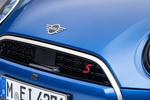 MINI MINI Cooper S 5p Cooper S Favoured 5p Turismo Blazing Blue Exterior Frontal 5 puertas