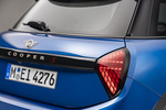 MINI MINI Cooper S 5p Cooper S Favoured 5p Turismo Blazing Blue Exterior Pilotos 5 puertas