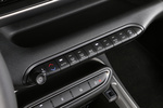 Jeep Avenger e-Hybrid 100 CV Summit e-Hybrid con Pack Leather & Winter Todo terreno Interior Mandos salpicadero 5 puertas