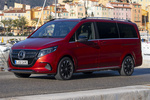 Mercedes-Benz EQV Gama EQV L&iacute;nea Avantgarde con Paq.Dise&ntilde;o Exterior Monovolumen Rojo Jacinto Metalizado Exterior Frontal-Lateral 4 puertas
