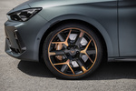 CUPRA Le&oacute;n VZ 2.0 TSI 221 kW (300 CV) DSG VZ Turismo Enceladus Grey Matt Exterior Llanta 5 puertas