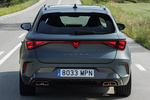 CUPRA Le&oacute;n 1.5 eTSI 110 kW (150 CV) DSG-7 Sportstourer Gama Le&oacute;n Sportstourer Turismo familiar Enceladus Grey Exterior Posterior 5 puertas