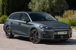 CUPRA Le&oacute;n 1.5 eTSI 110 kW (150 CV) DSG-7 Sportstourer Gama Le&oacute;n Sportstourer Turismo familiar Enceladus Grey Exterior Lateral-Frontal 5 puertas