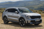 KIA Sorento PHEV 1.6 T-GDI 4x4 Emotion con Paq. Premium PHEV 4x4 Todo terreno Silky Silver Exterior Lateral-Frontal 5 puertas
