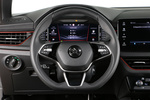 Skoda Kamiq 1.5 TSI 110 kW (150 CV) DSG Monte Carlo Todo terreno Interior Volante 5 puertas