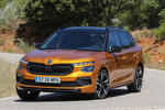 Skoda Kamiq 1.5 TSI 110 kW (150 CV) DSG Monte Carlo Todo terreno Naranja Phoenix Metalizado/Negro M&aacute;gico Efecto Perla  Exterior Frontal-Lateral 5 puertas