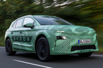 Skoda Elroq Camuflado Camuflado Todo terreno Exterior Lateral-Frontal 5 puertas