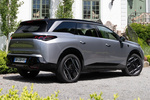 Peugeot 5008 Gama e-5008 GT E-5008 Todo terreno Gris Artense Exterior Posterior-Lateral 5 puertas