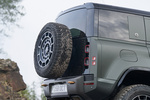 Defender Defender 110 Octa Edition One 110 Octa Edition One Todo terreno Carpathian Grey Mate Exterior Detalle 5 puertas