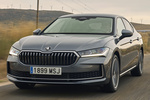 Skoda Superb L&K DSG 4x4 L&K Turismo Gris grafito metalizado Exterior Frontal-Lateral 5 puertas