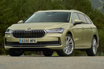Skoda Superb L&K Combi L&K Combi Turismo familiar Ice Tea Amarillo Metalizado Exterior Frontal-Lateral 5 puertas