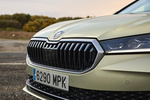Skoda Superb L&K Combi L&K Combi Turismo familiar Ice Tea Amarillo Metalizado Exterior Frontal 5 puertas