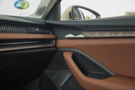 Skoda Superb L&K Combi L&K con Interior Suite Cognac Combi Turismo familiar Interior Puerta 5 puertas