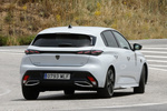 Peugeot 308 E-308 115 kW E-308 GT Turismo Blanco Okenite Exterior Posterior-Lateral 5 puertas