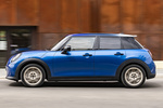 MINI MINI Cooper S 5p Cooper S Favoured 5p Turismo Blazing Blue Exterior Lateral 5 puertas