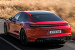 Porsche Panamera GTS GTS Turismo Rojo Carm&iacute;n Exterior Lateral-Posterior 5 puertas
