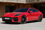 Porsche Panamera GTS GTS Turismo Rojo Carm&iacute;n Exterior Frontal-Lateral 5 puertas