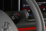 Volkswagen Tiguan 1.5 eTSI 150 CV R-Line Todo terreno Interior Palanca de Cambios 5 puertas